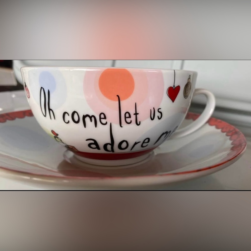 CreativeTops- Born to Shop-“Oh, Come Let Us Adore Me”
